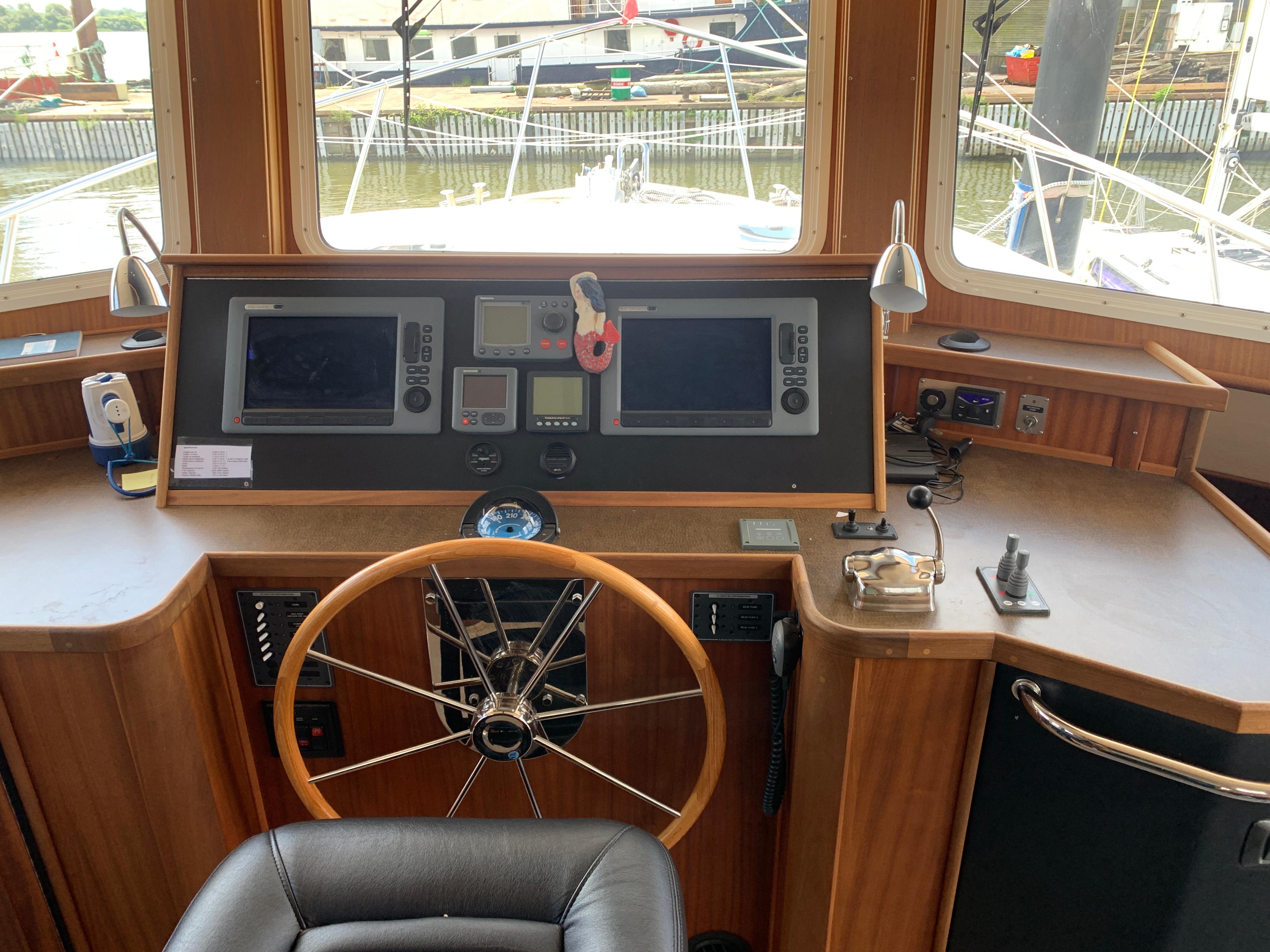 2010 American Tug 41 photo 2
