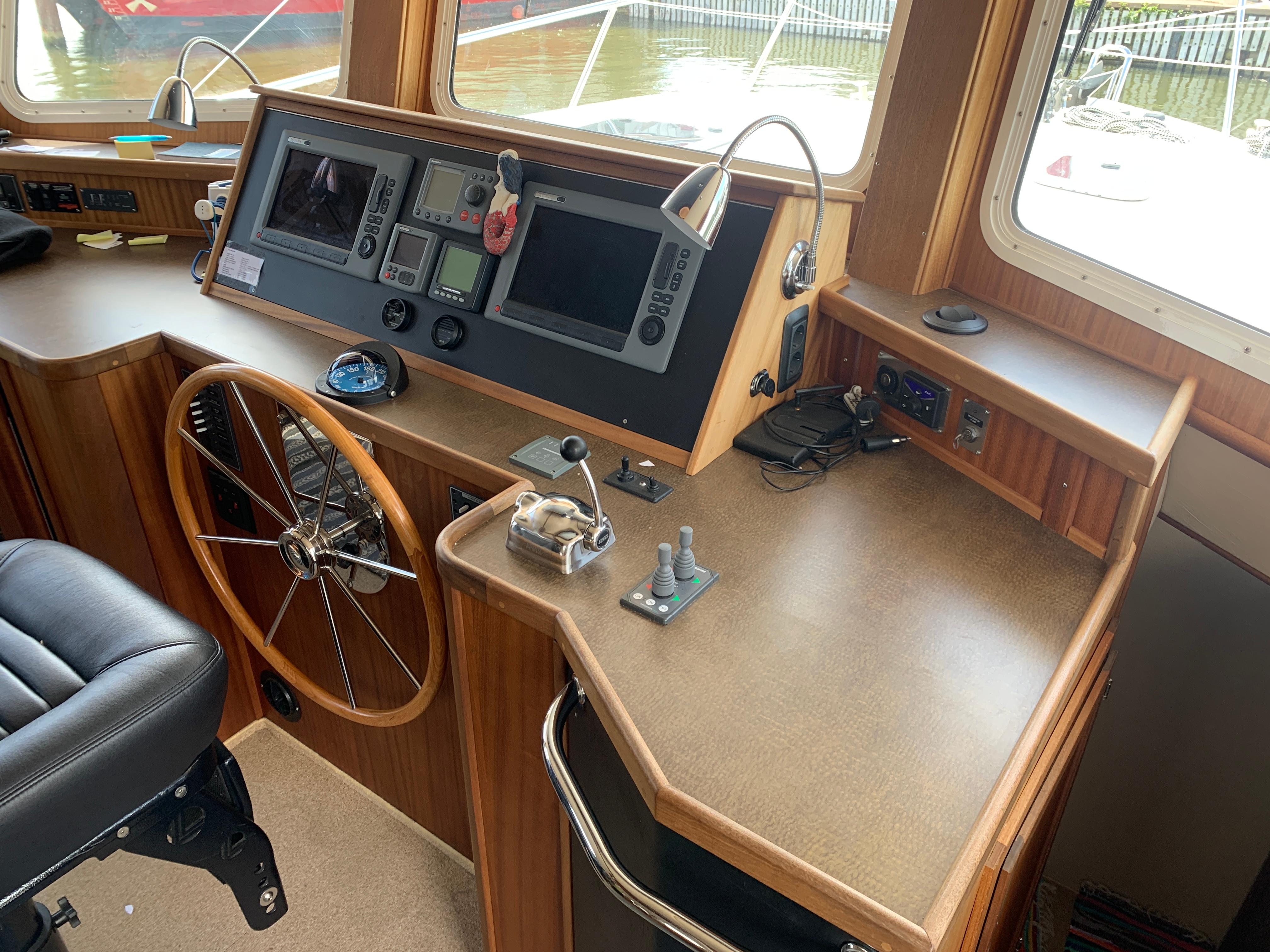 2010 American Tug 41 photo 3