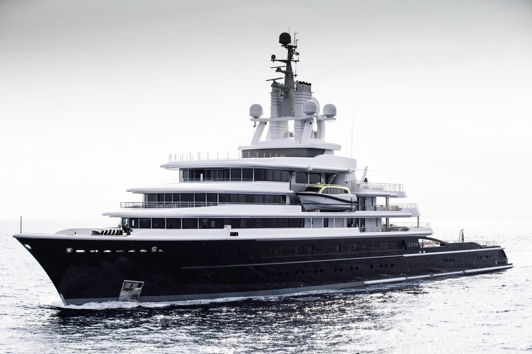 2010 Custom Lloyd Werft photo 2