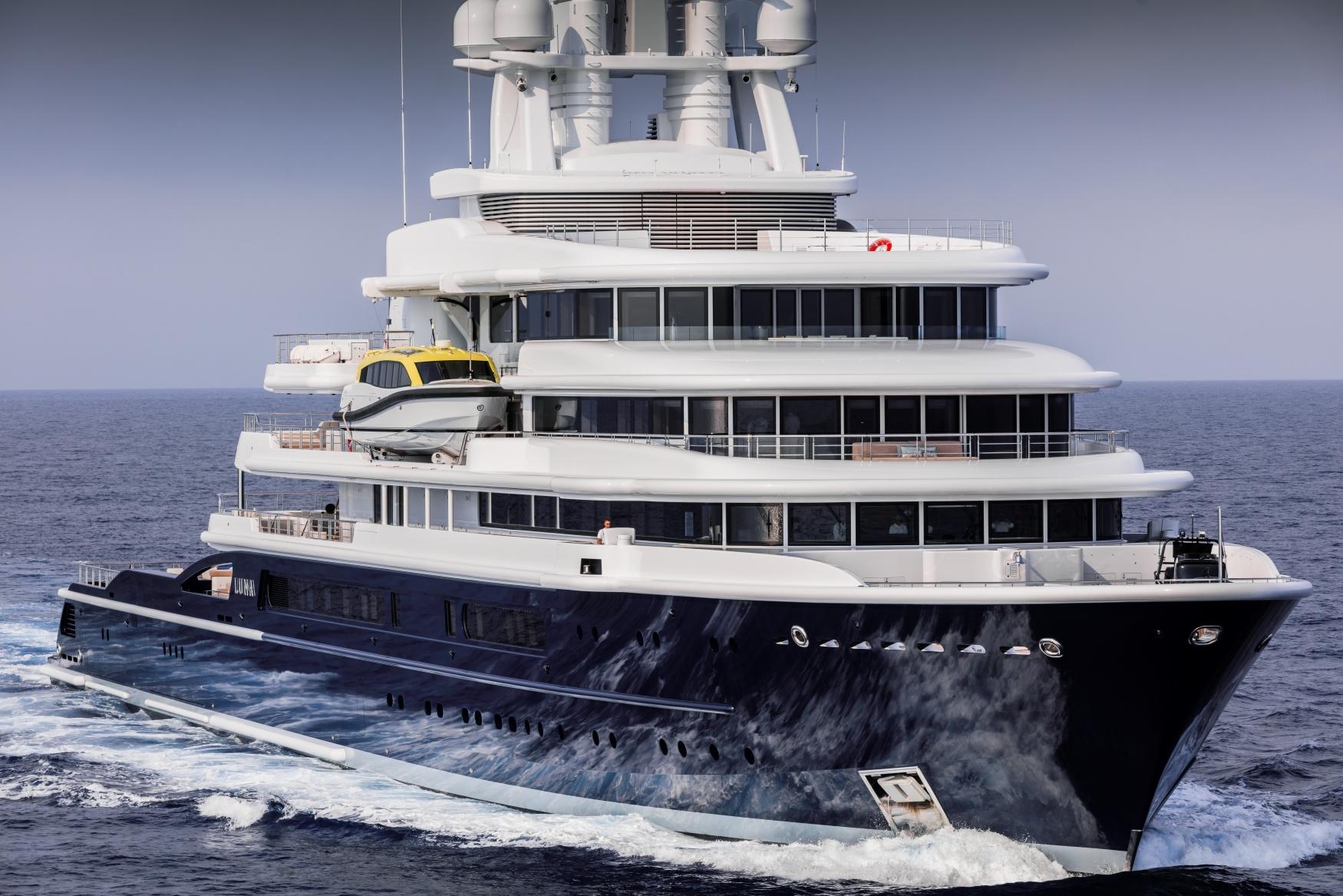 2010 Custom Lloyd Werft photo 3