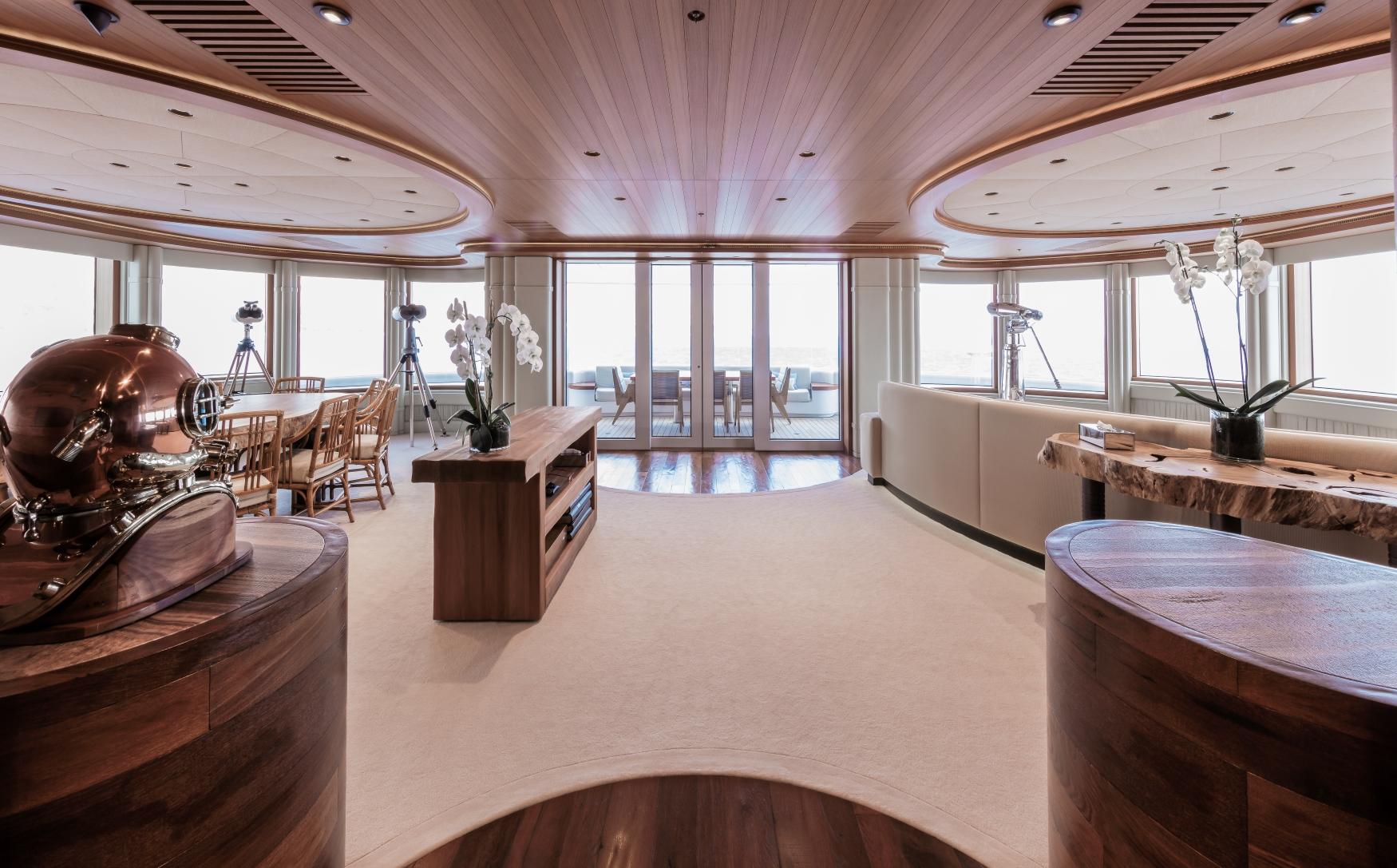 2010 Custom Lloyd Werft photo 9