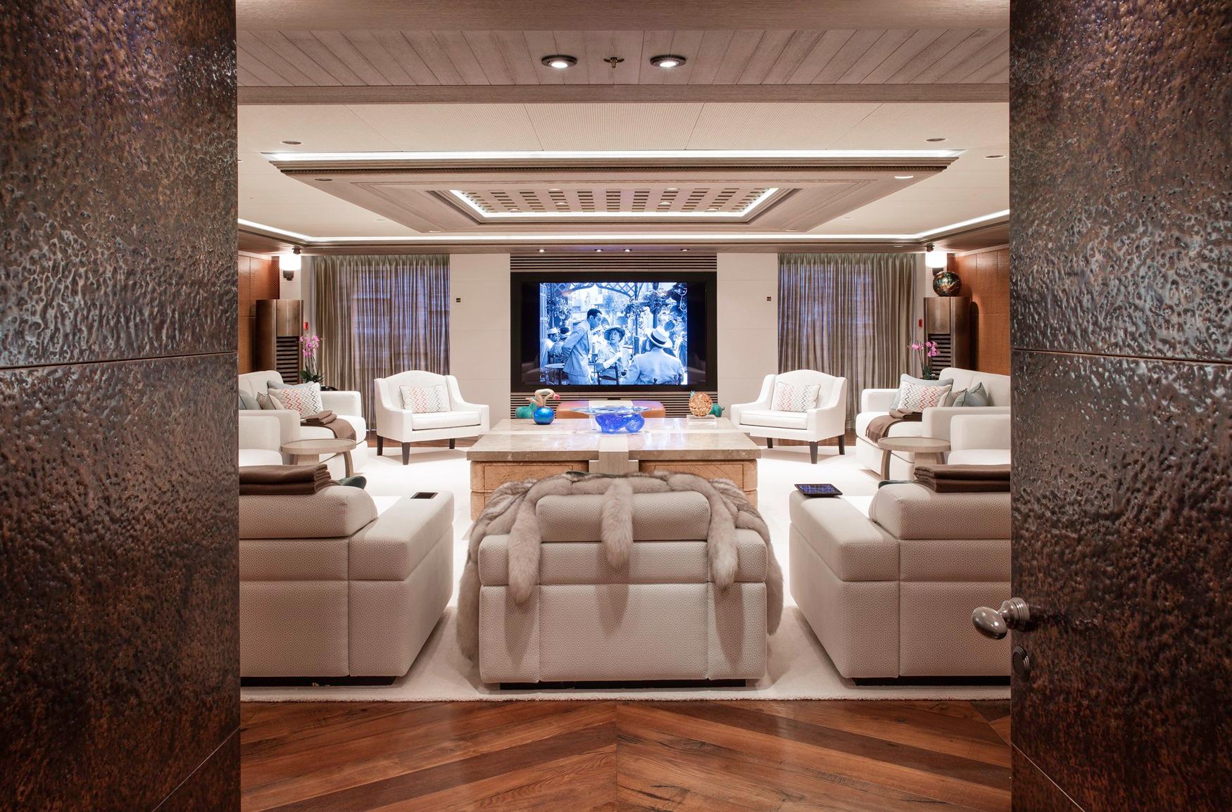 2010 Custom Lloyd Werft photo 11