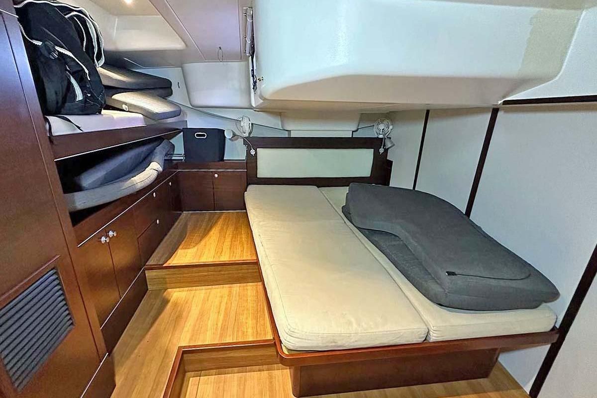 2010 Hanse 545 photo 21