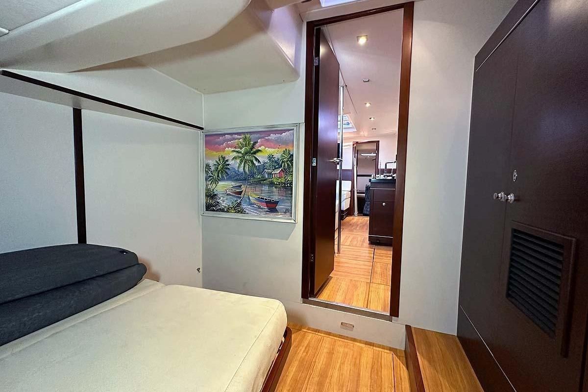 2010 Hanse 545 photo 23