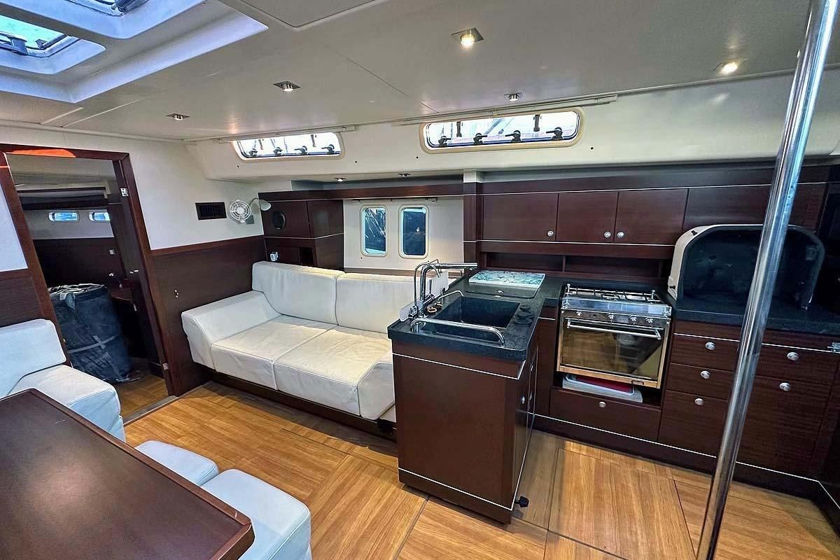 2010 Hanse 545 photo 24