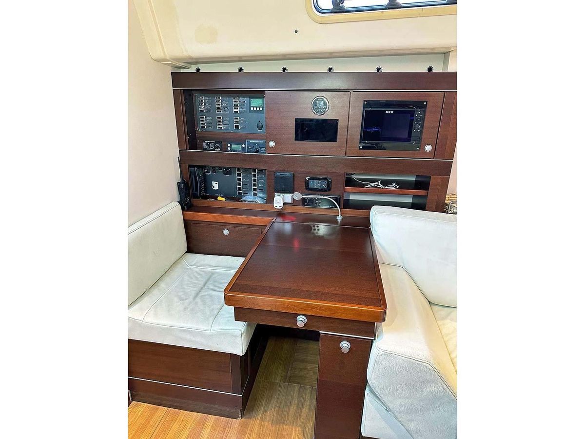 2010 Hanse 545 photo 26