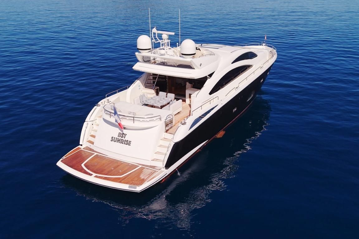 2011 Sunseeker Predator 84 photo 4