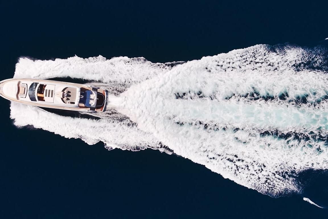 2011 Sunseeker Predator 84 photo 10