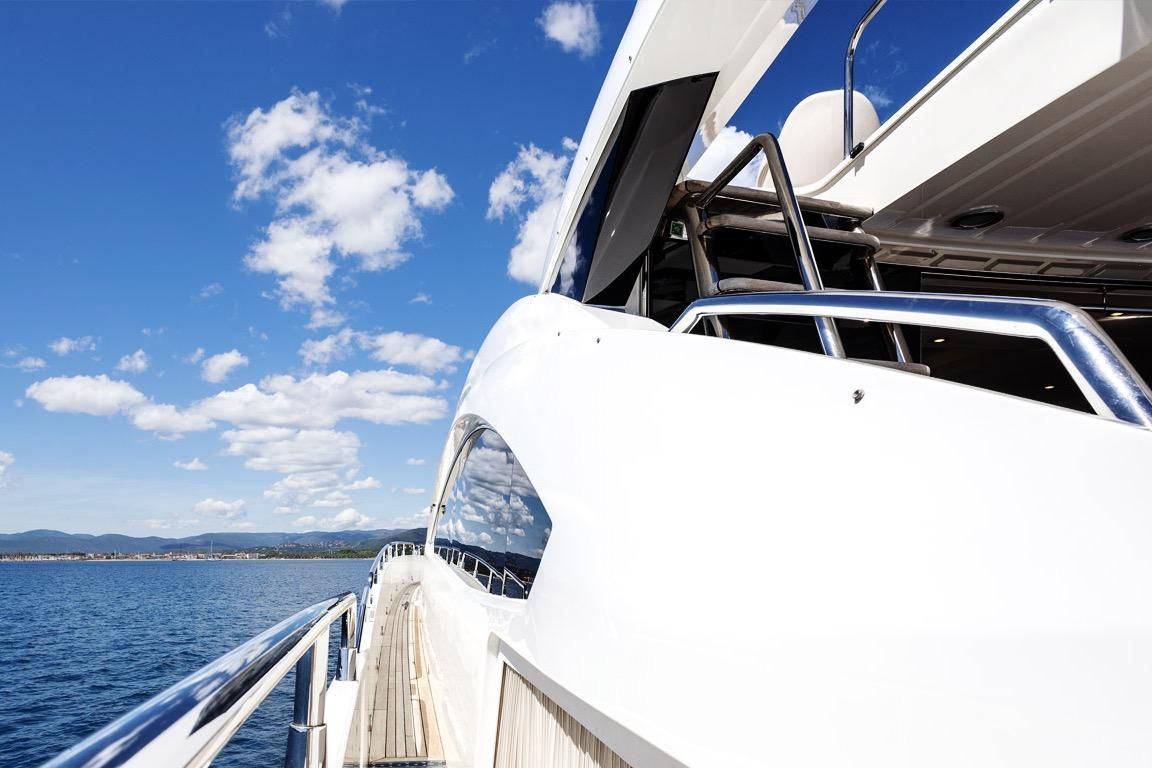 2011 Sunseeker Predator 84 photo 17