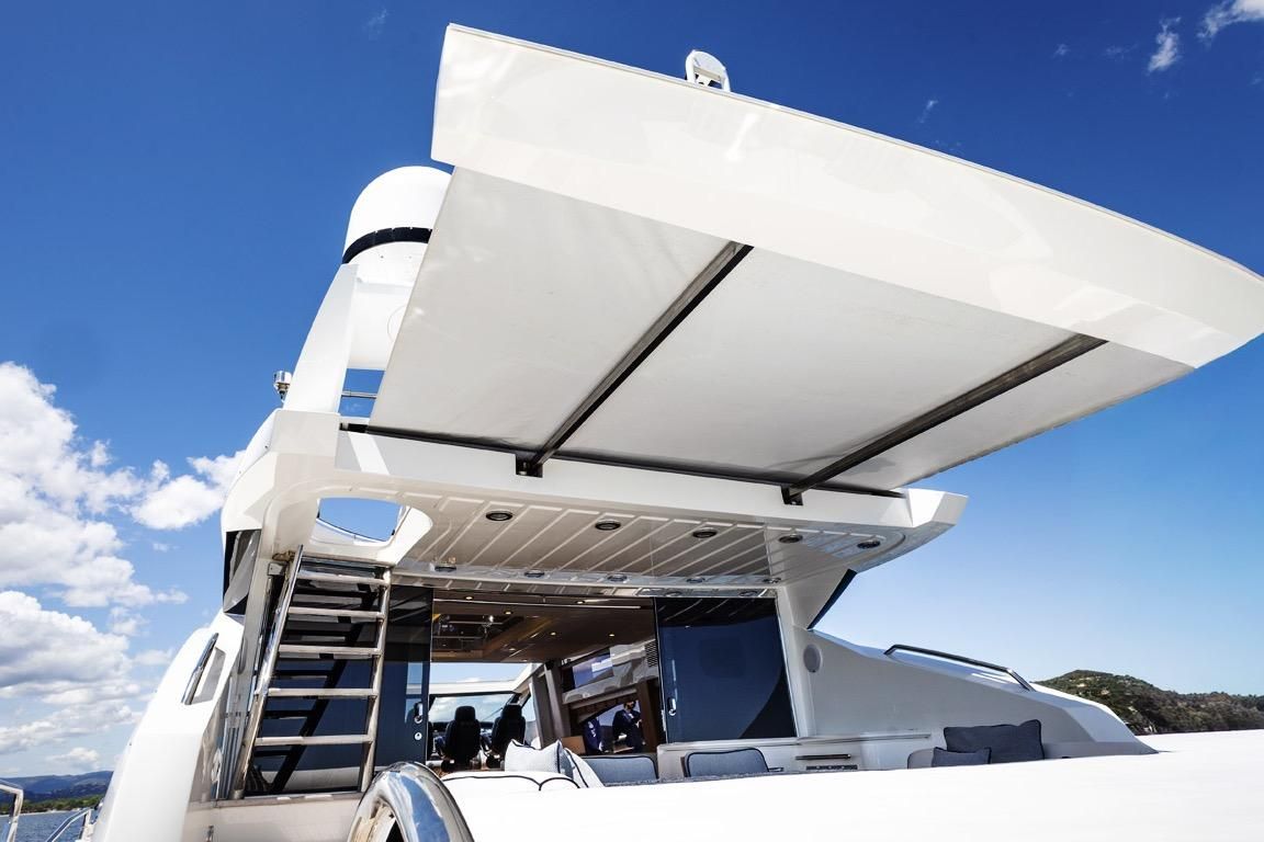 2011 Sunseeker Predator 84 photo 24