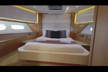 2011 Sunseeker Predator 84 photo 31