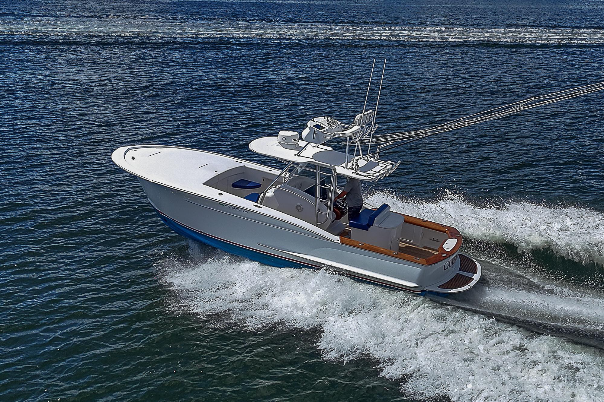 2011 Winter Custom Yachts Custom Carolina photo 2