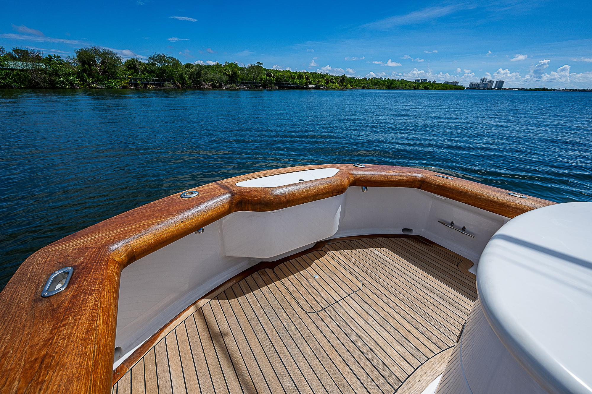 2011 Winter Custom Yachts Custom Carolina photo 8
