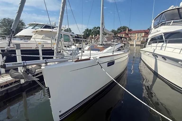 2016 Bavaria Vision 46 photo 2