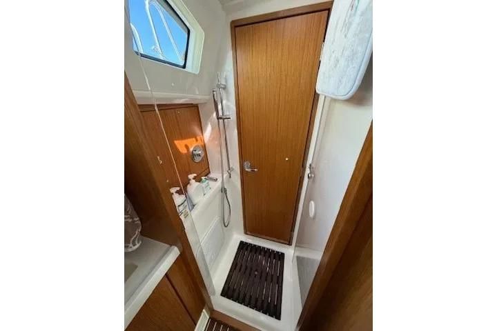 2016 Bavaria Vision 46 photo 38