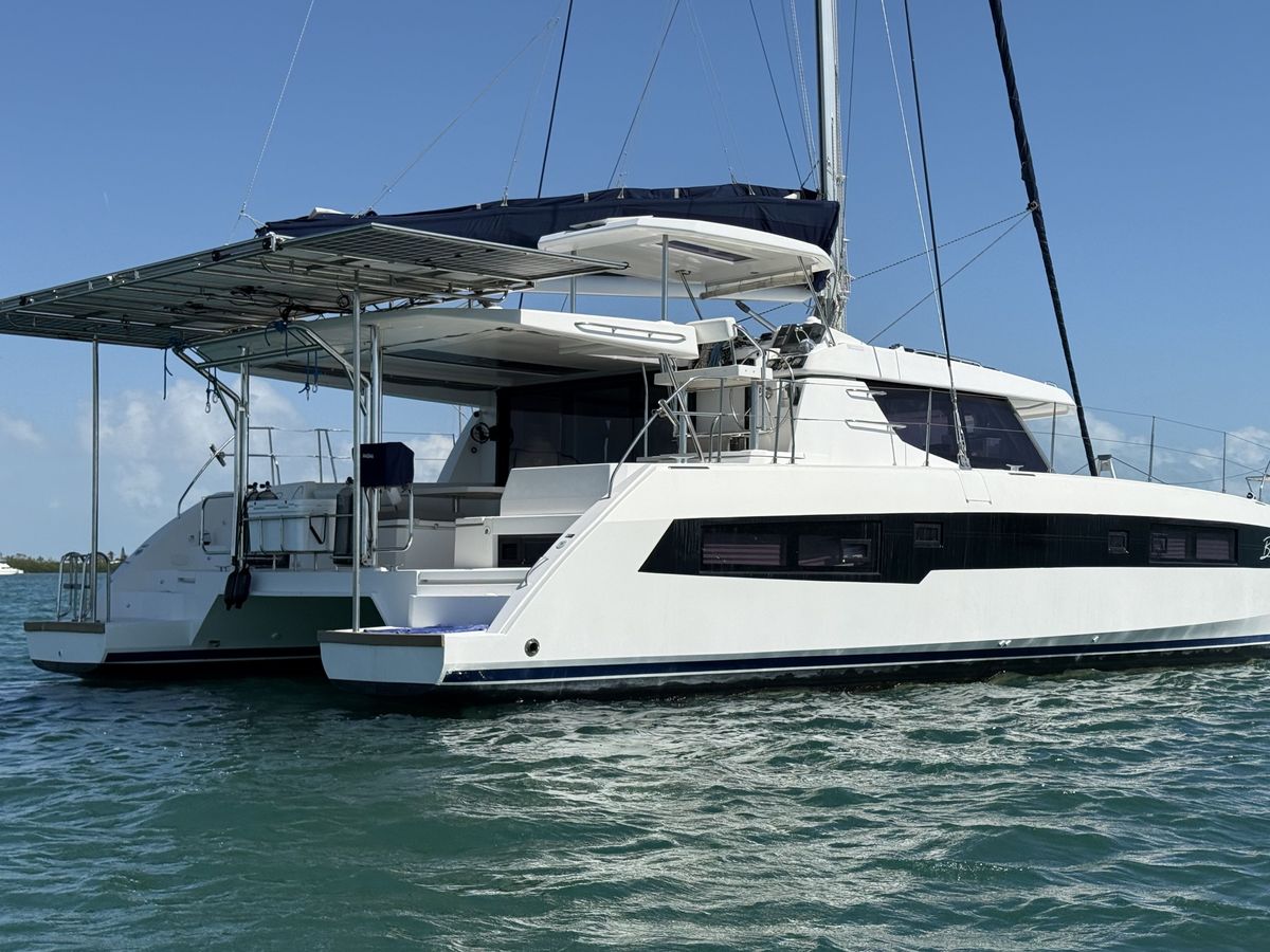 2019 Leopard 45 photo 2