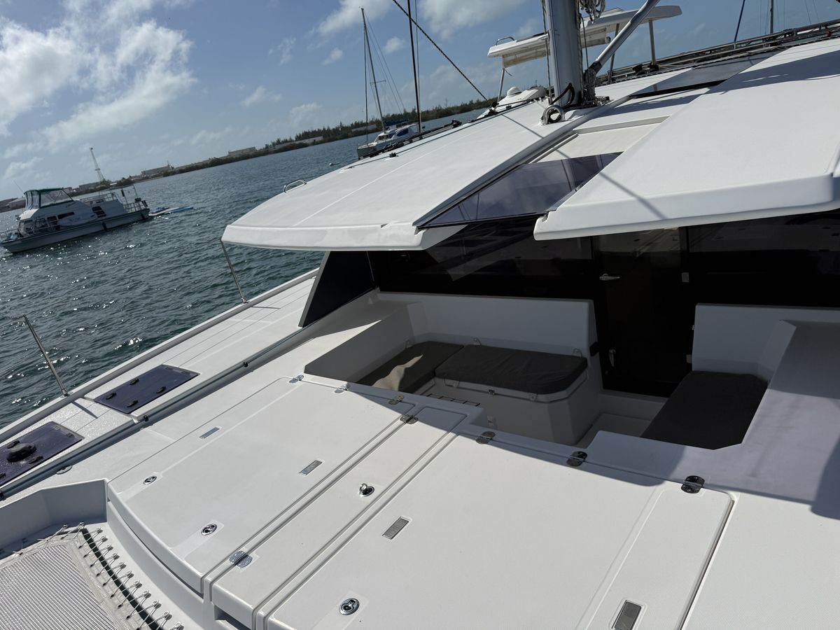 2019 Leopard 45 photo 10
