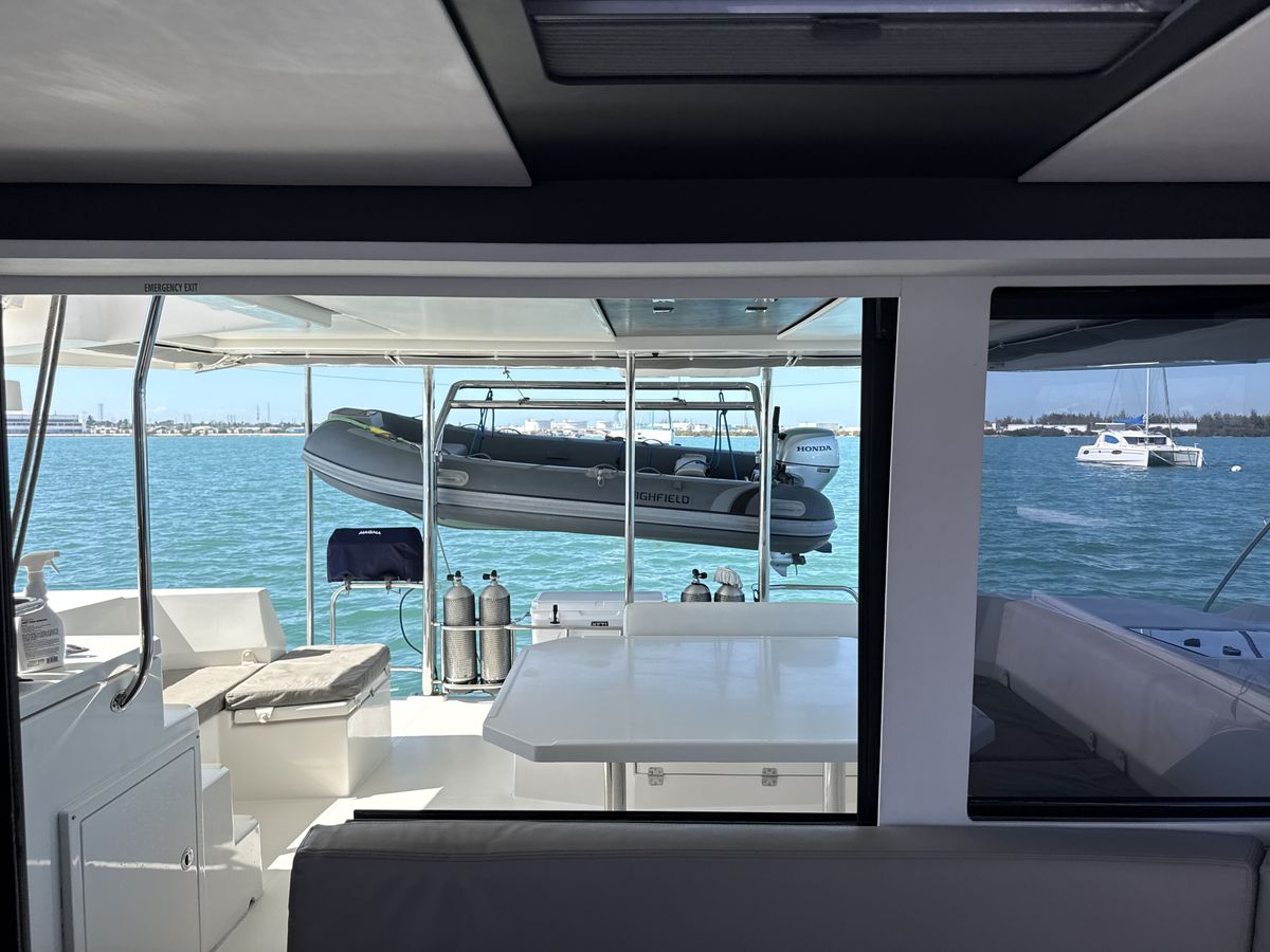 2019 Leopard 45 photo 14