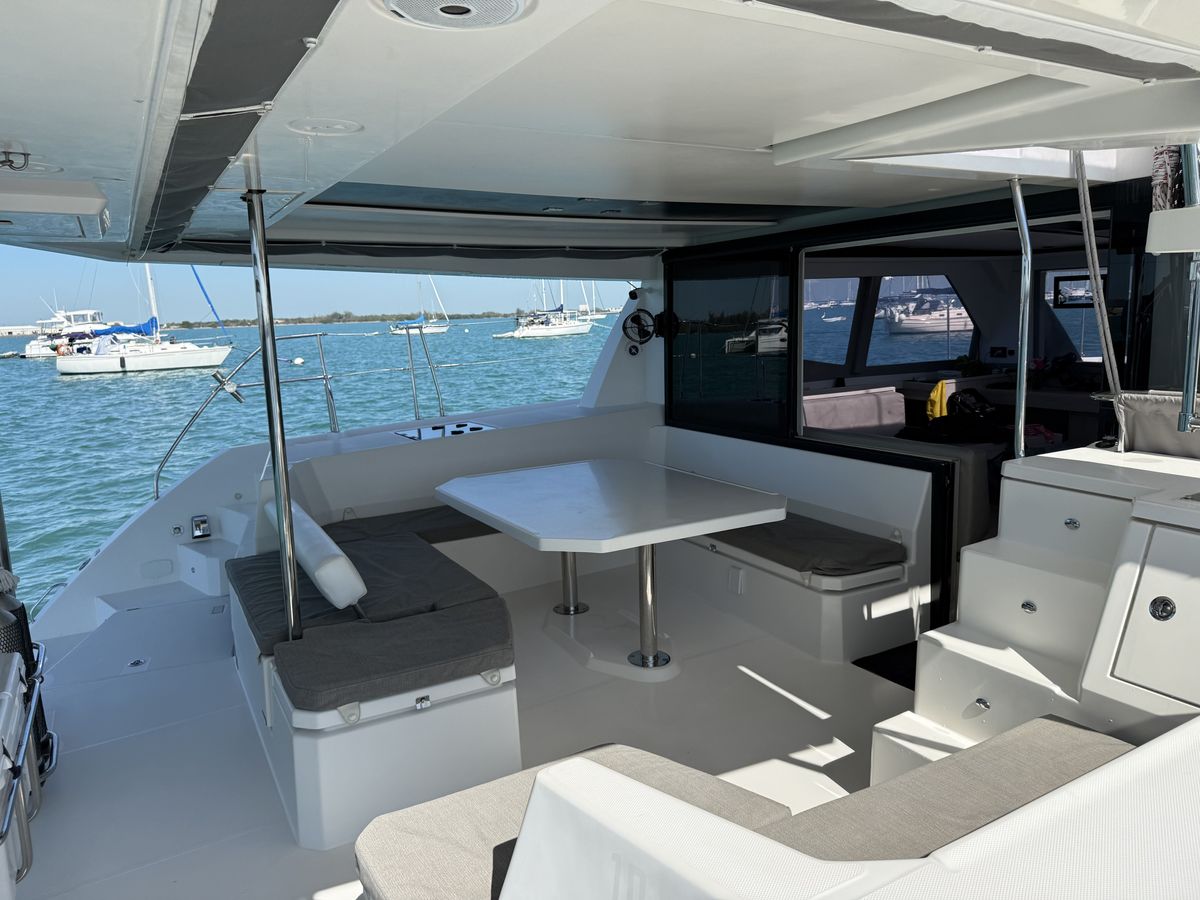 2019 Leopard 45 photo 17