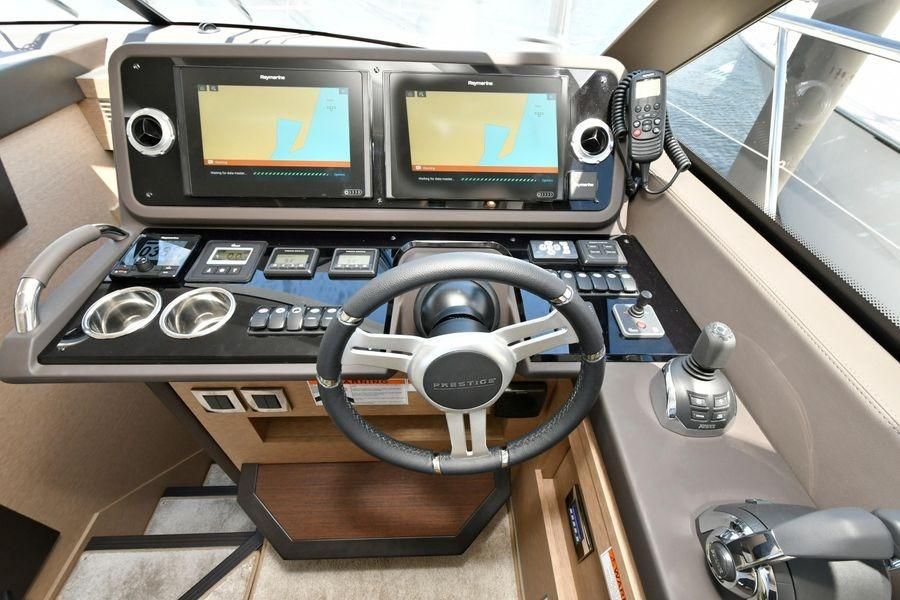 2019 Prestige 460 photo 30