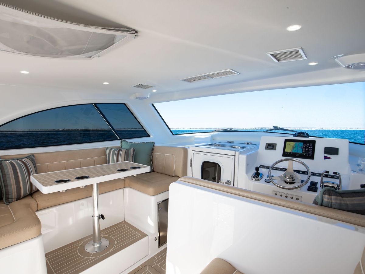 2019 Viking 38 Billfish photo 6