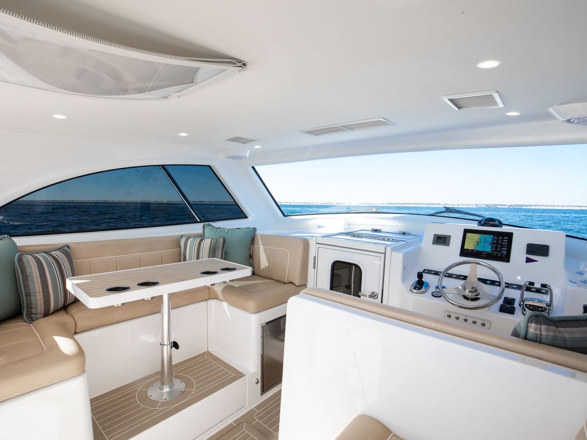 2019 Viking 38 Billfish photo 7
