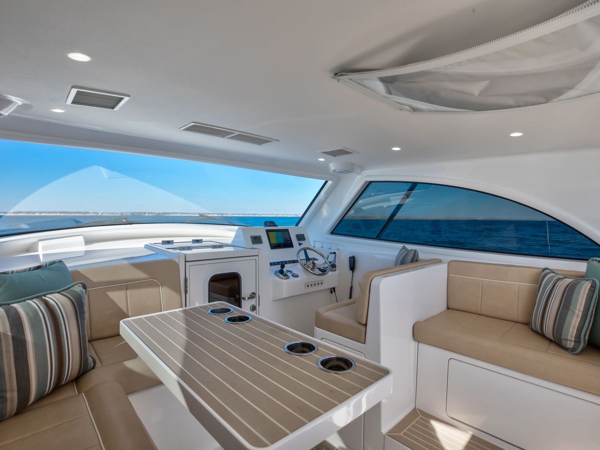 2019 Viking 38 Billfish photo 9
