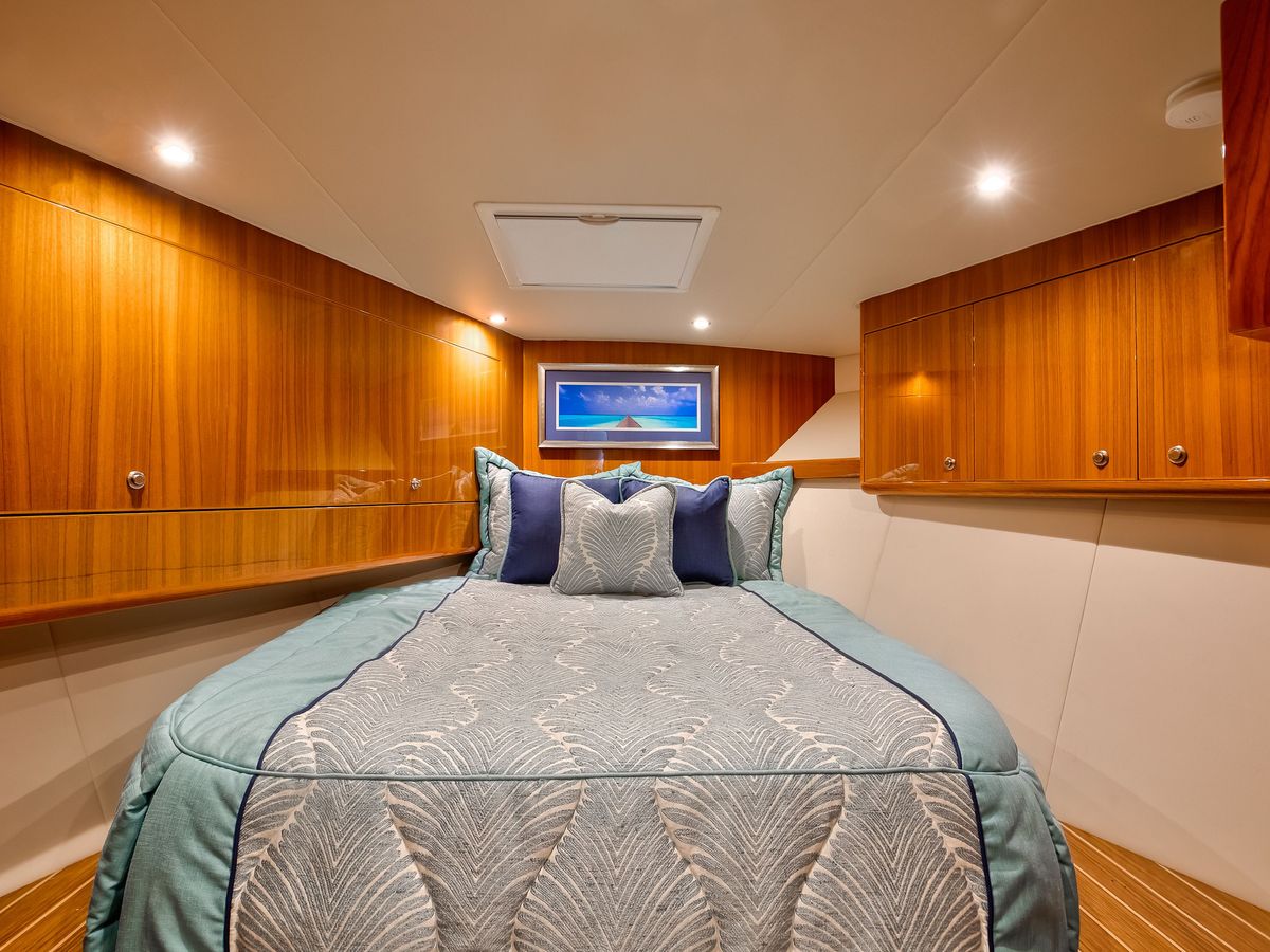 2019 Viking 38 Billfish photo 23