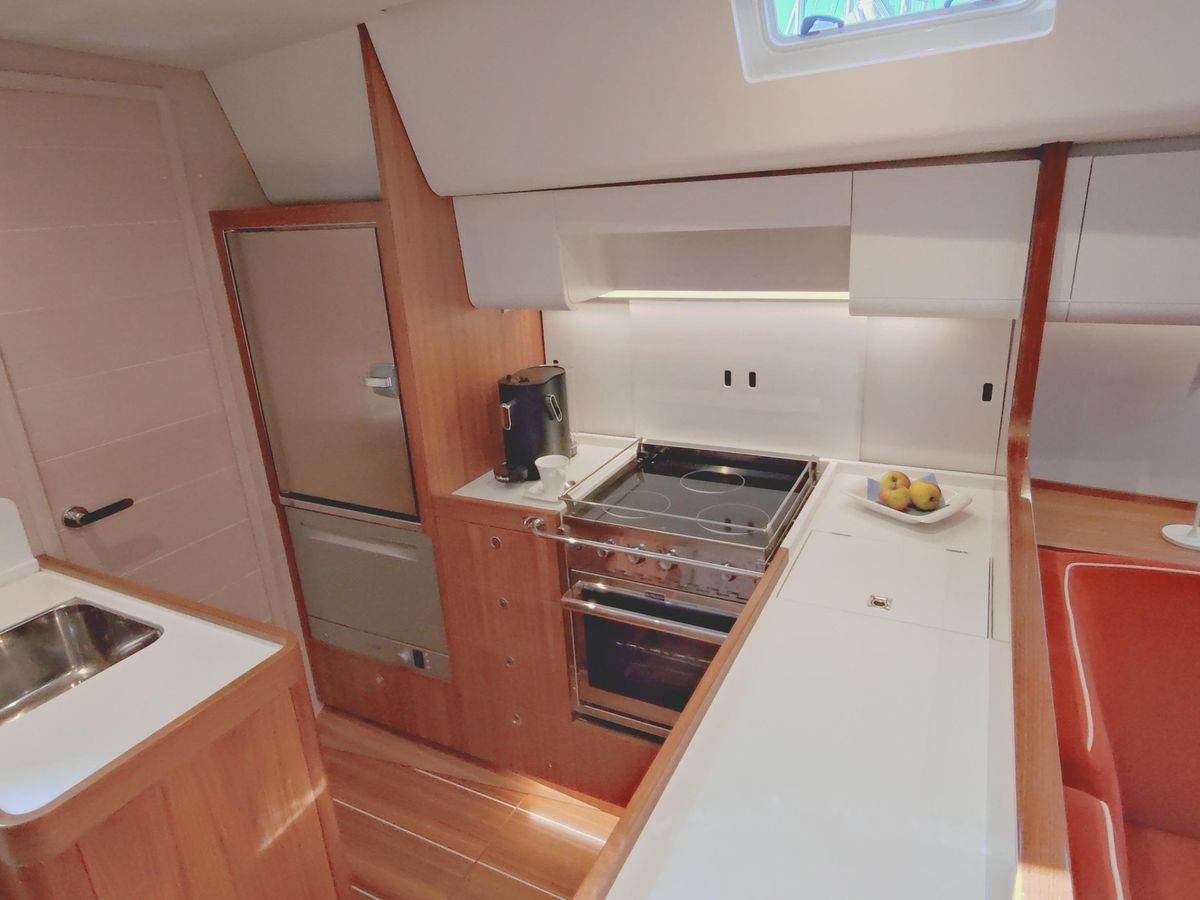2021 Nautor Swan 48 photo 12