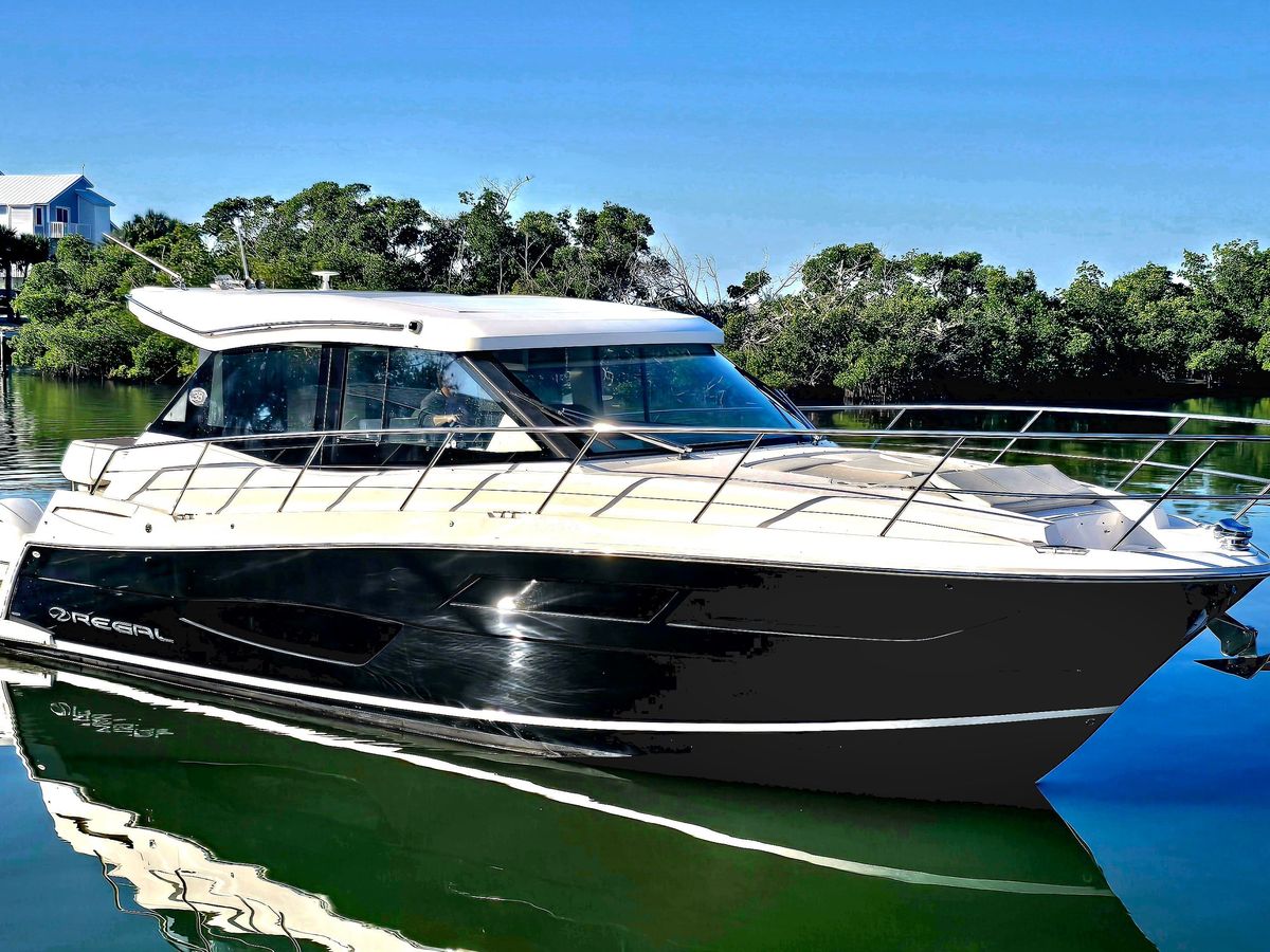 2021 Regal 38 XO photo 5