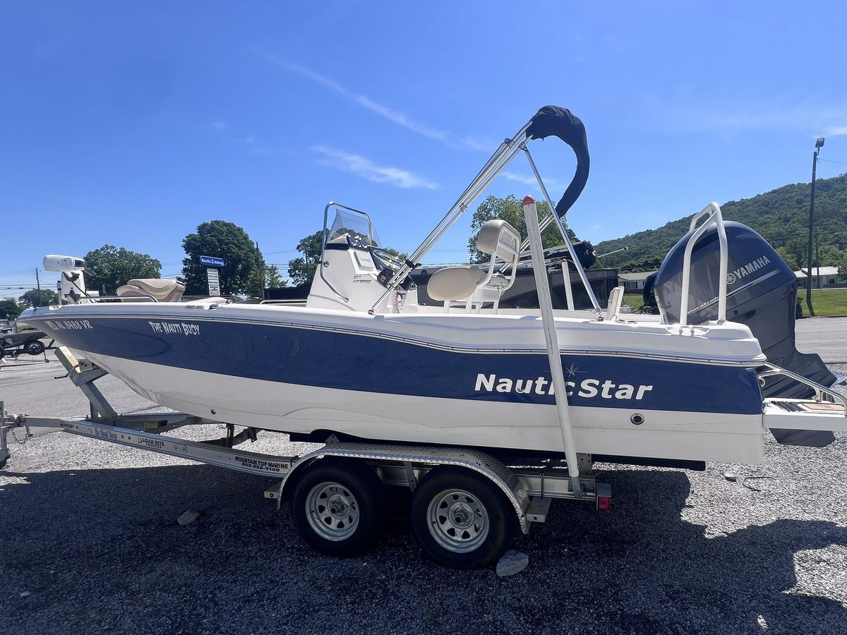 2022 NauticStar 211 Hybrid photo 2