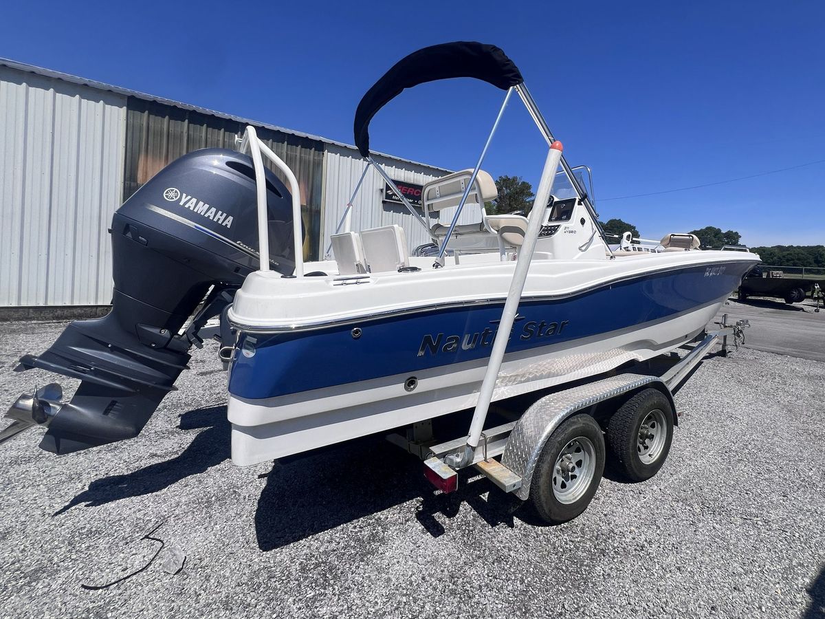 2022 NauticStar 211 Hybrid photo 16