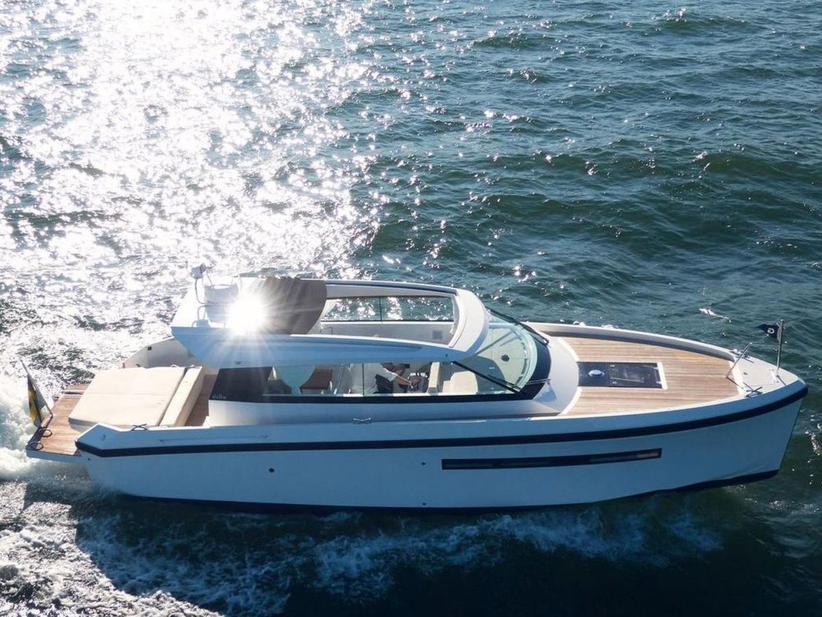 2023 Delta Powerboats 33 Coupe photo 12