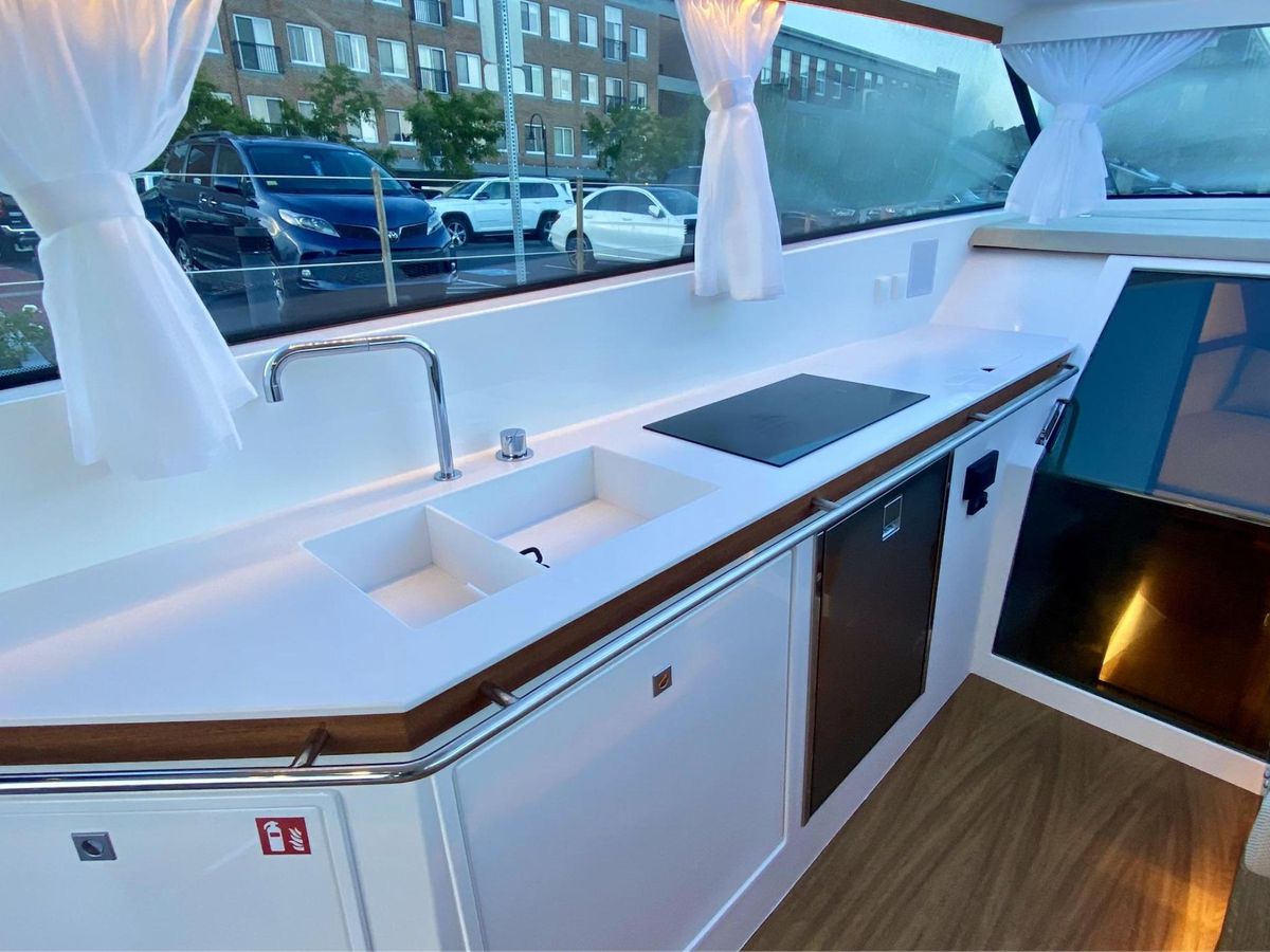 2023 Delta Powerboats 33 Coupe photo 24