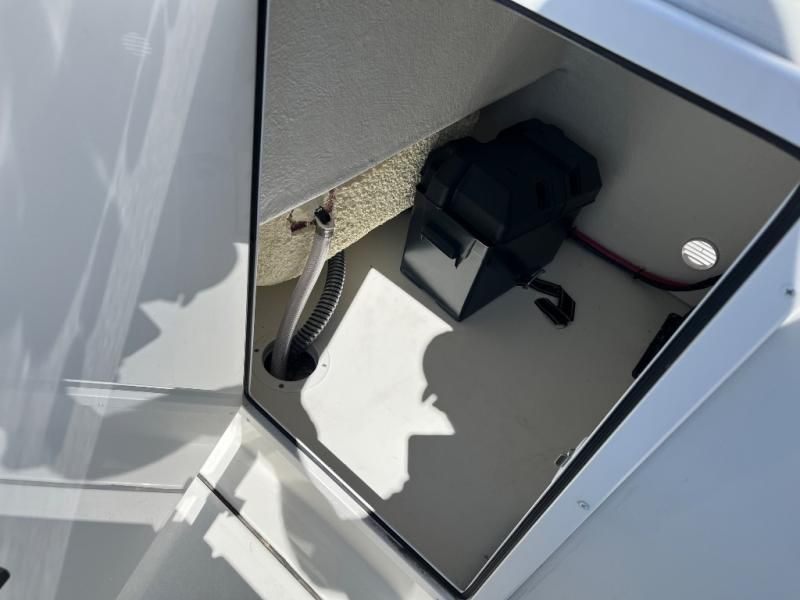 2025 Parker 18SE Center Console photo 18