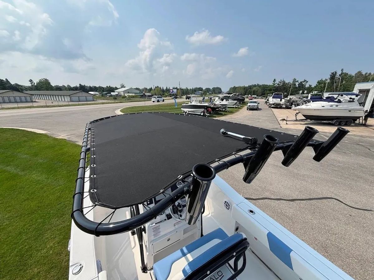 2026 Robalo R202 Explorer photo 16
