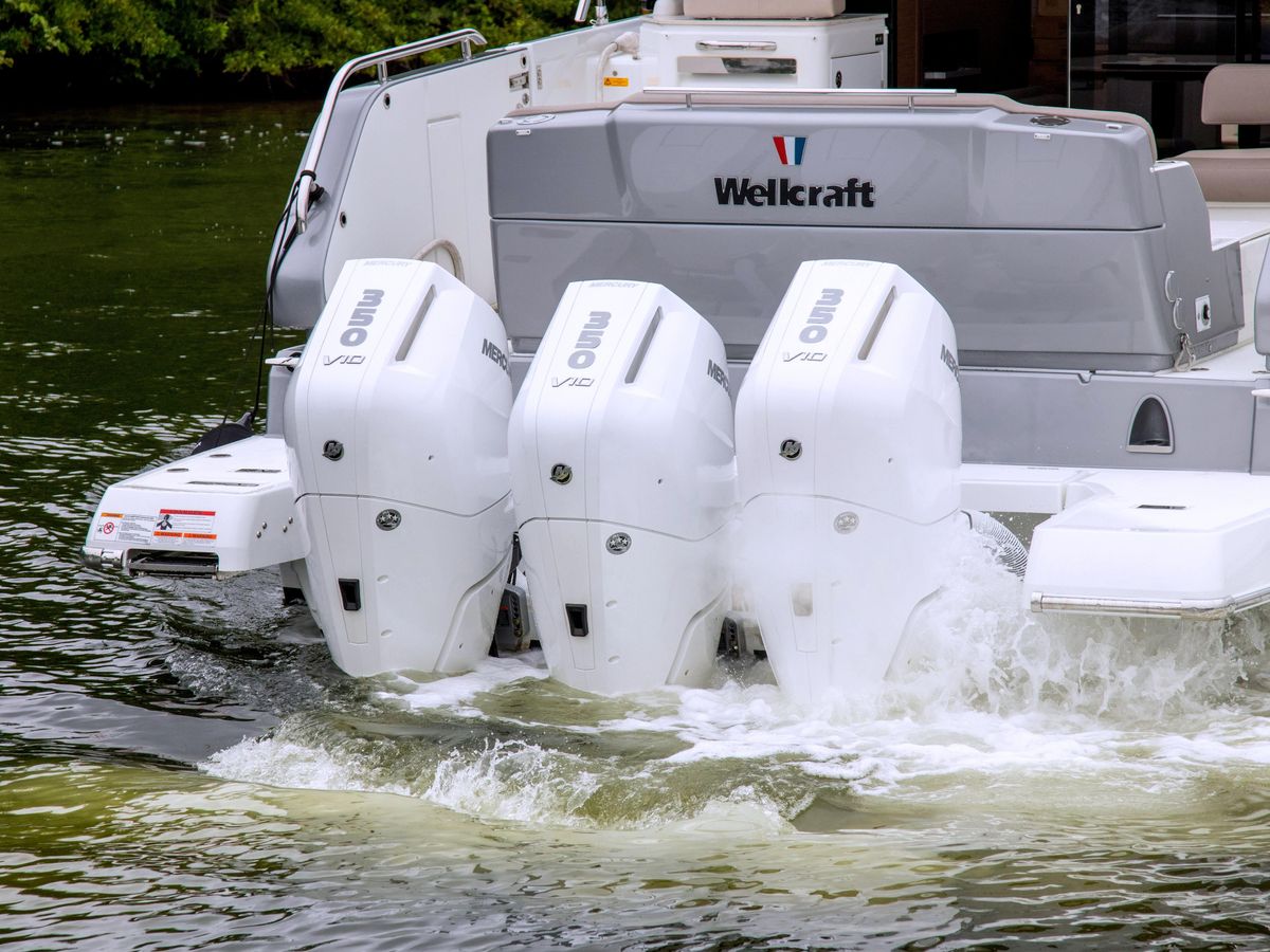 2026 Wellcraft 44 Explorer photo 5