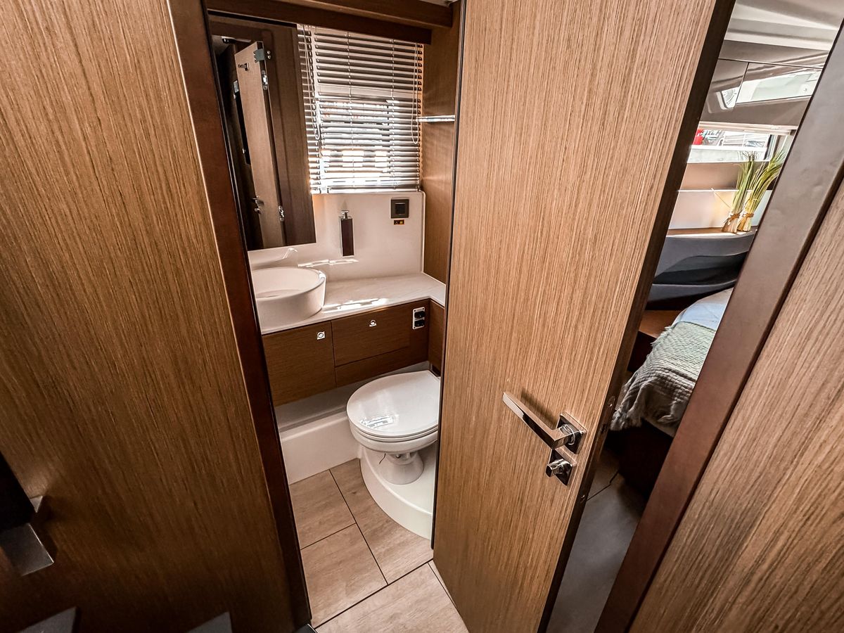 2026 Wellcraft 44 Explorer photo 37
