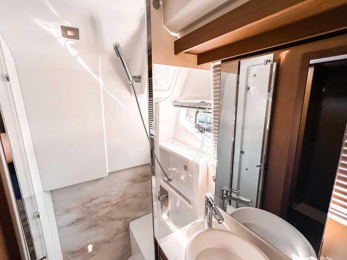 2026 Wellcraft 44 Explorer photo 39