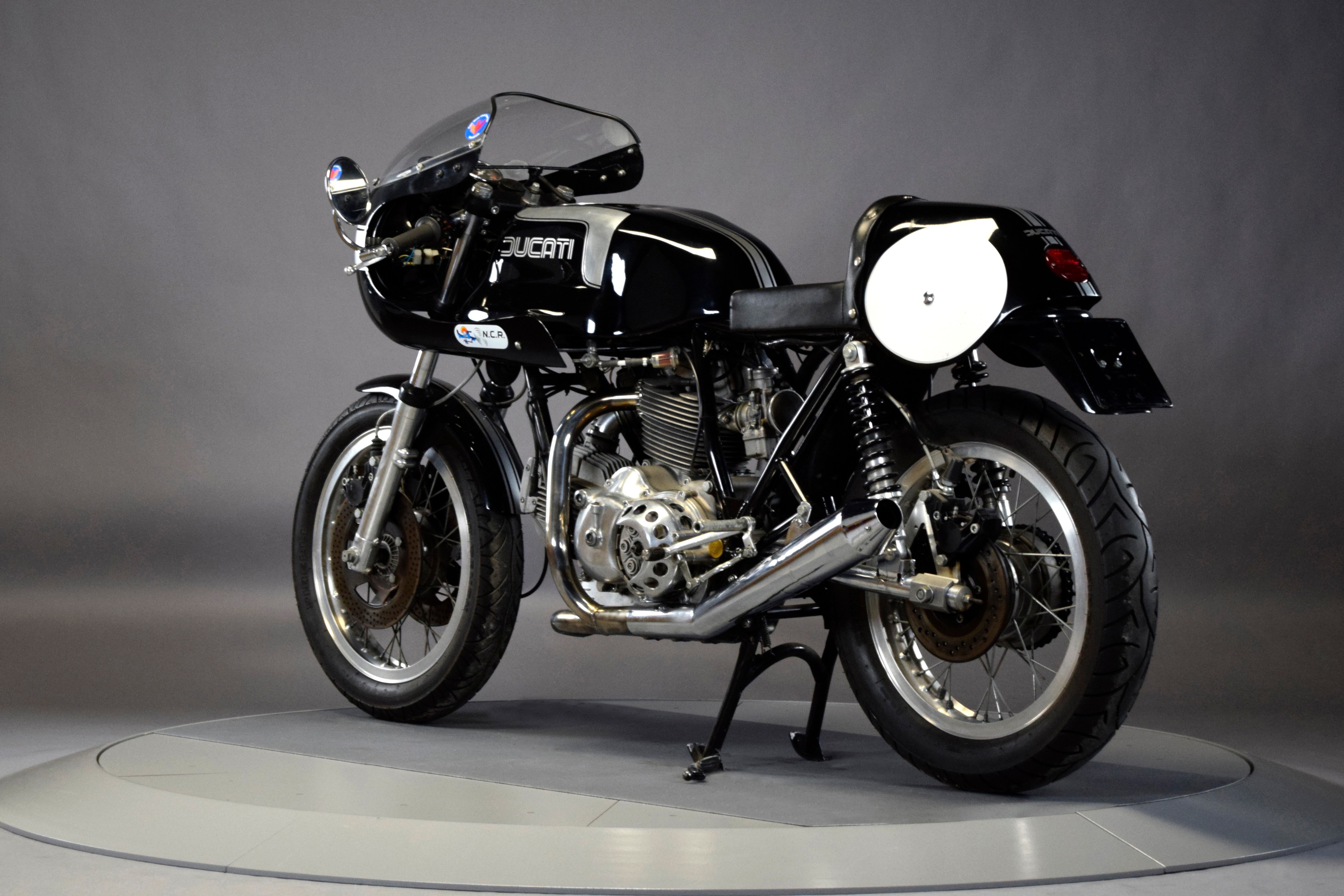 1984 DUCATI 900 S2 SPECIAL NCR Sassi photo 3