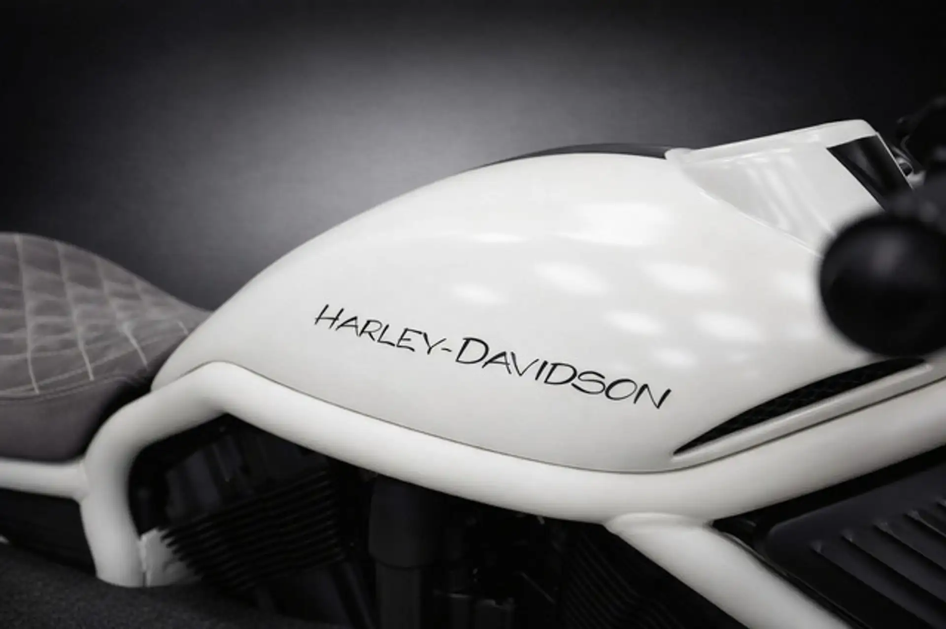2010 Harley-Davidson V-Rod CUSTOM*AIRRIDE*300er UMBAU*RICK'S*UNIKAT* photo 6