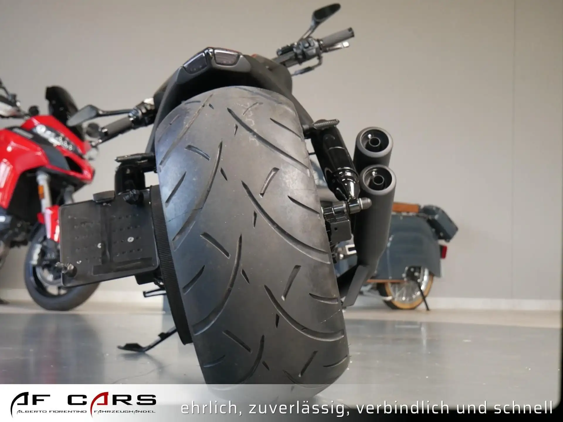 2012 Harley-Davidson Night Rod Night Rod Special 5HD Custom Extreme Komplettumbau photo 11