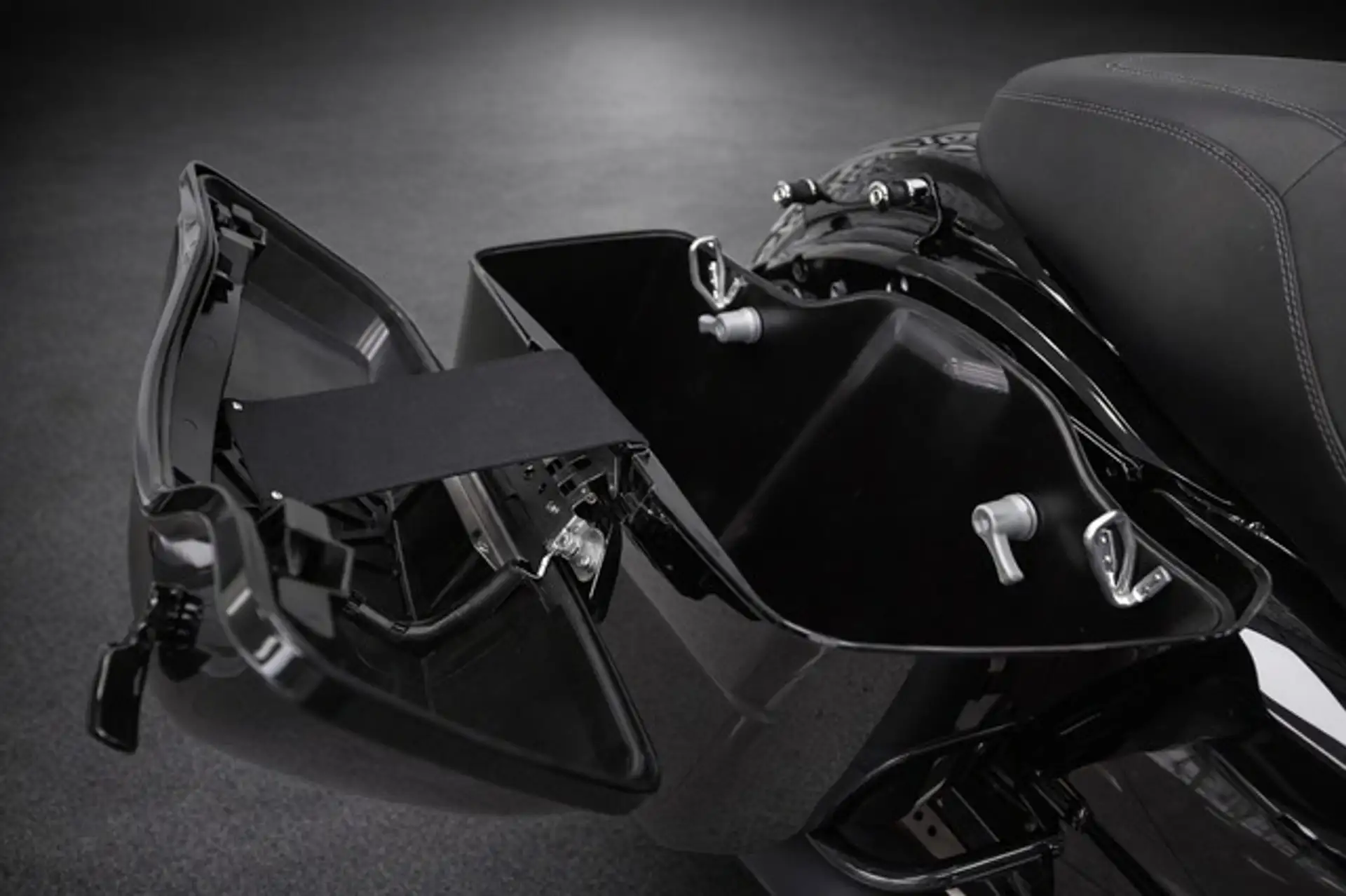 2017 Harley-Davidson Street Glide CVO SPECIAL*SCREAMIN EAGLE*KESSTECH photo 26