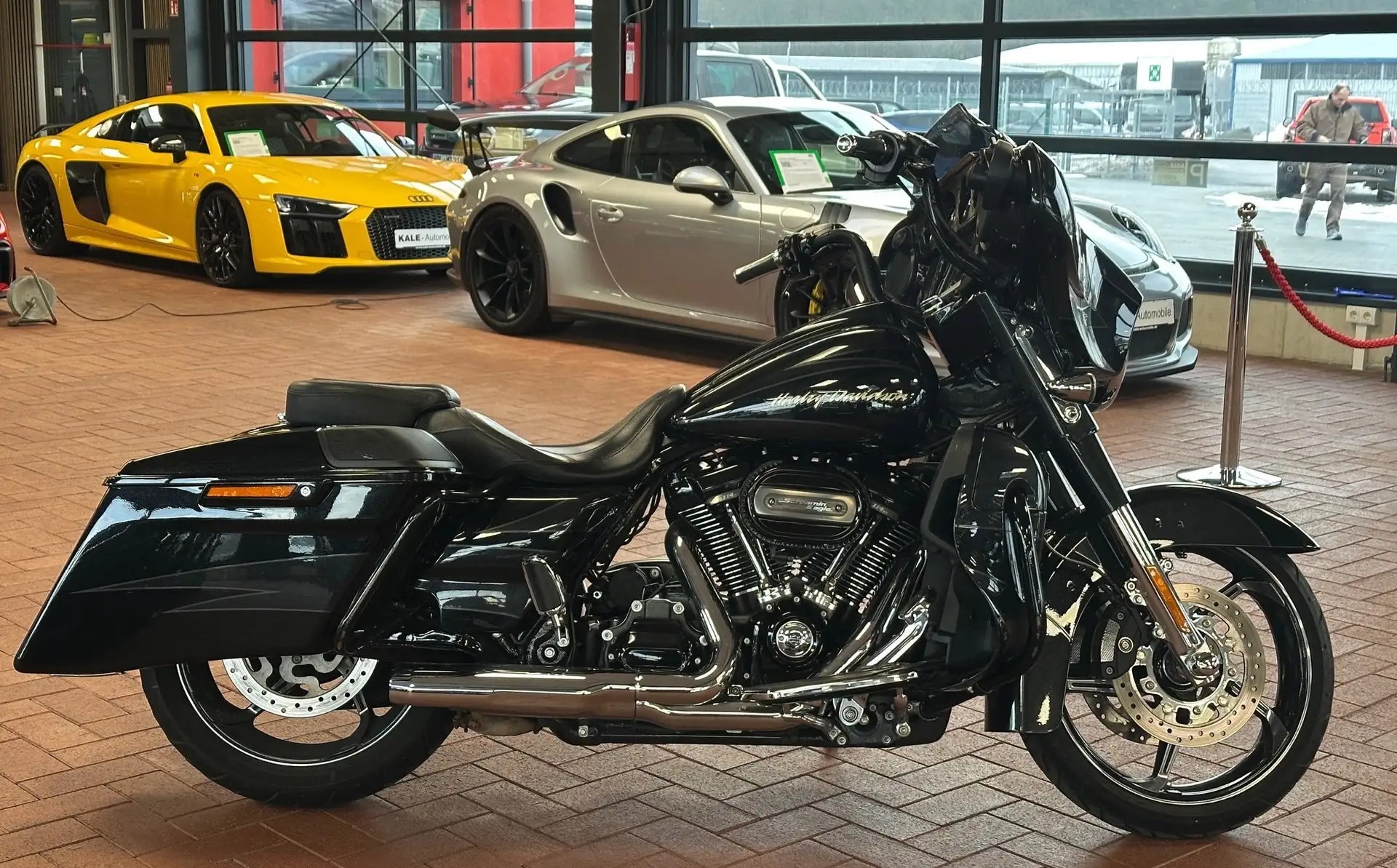 2017 Harley-Davidson Street Glide *CVO*Deutsches Modell* photo 3