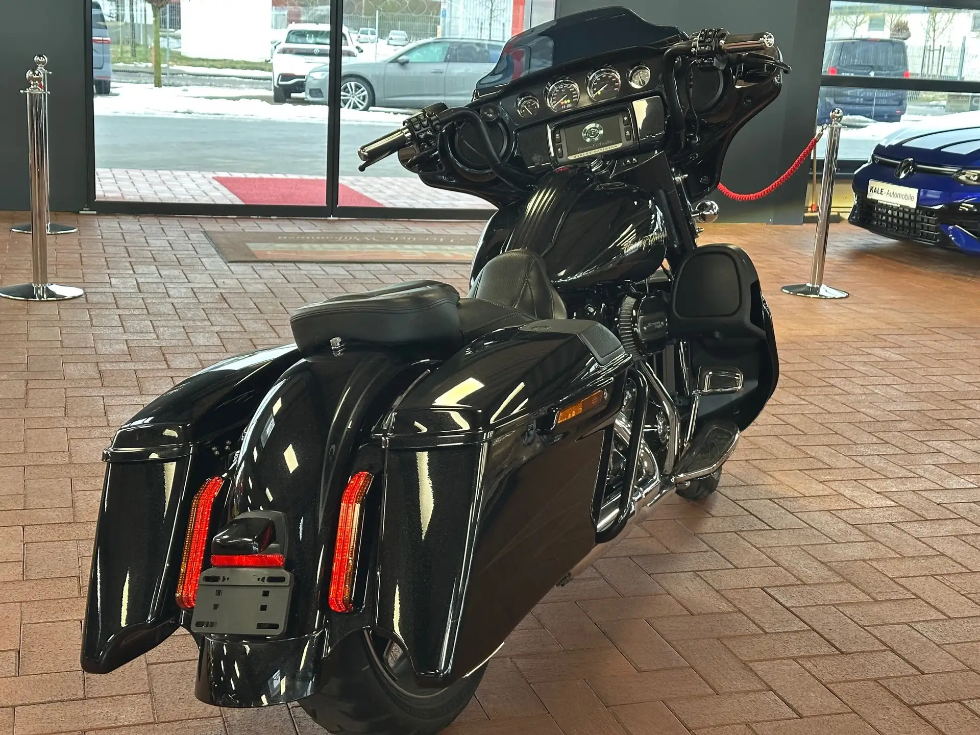 2017 Harley-Davidson Street Glide *CVO*Deutsches Modell* photo 5