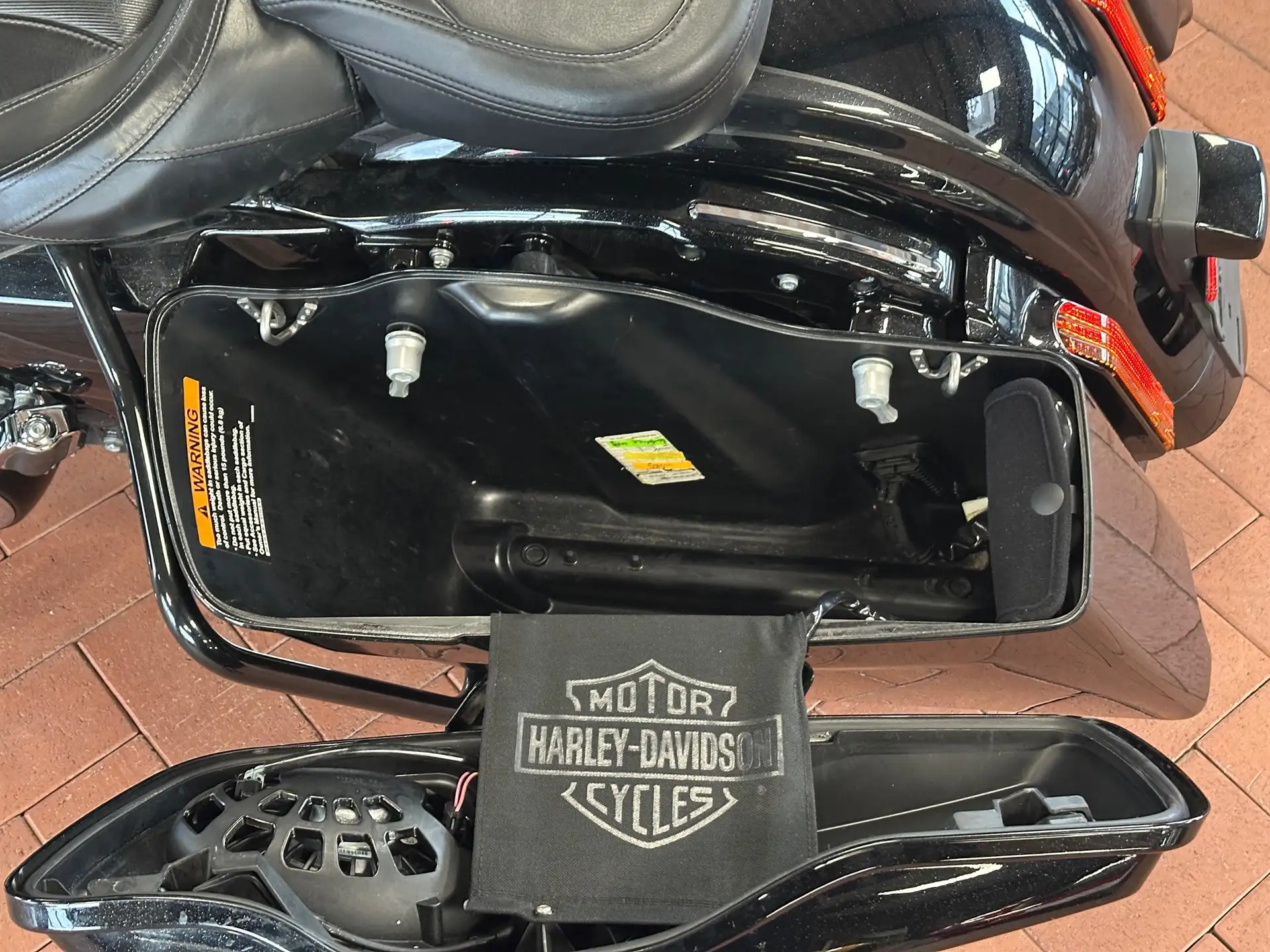 2017 Harley-Davidson Street Glide *CVO*Deutsches Modell* photo 10