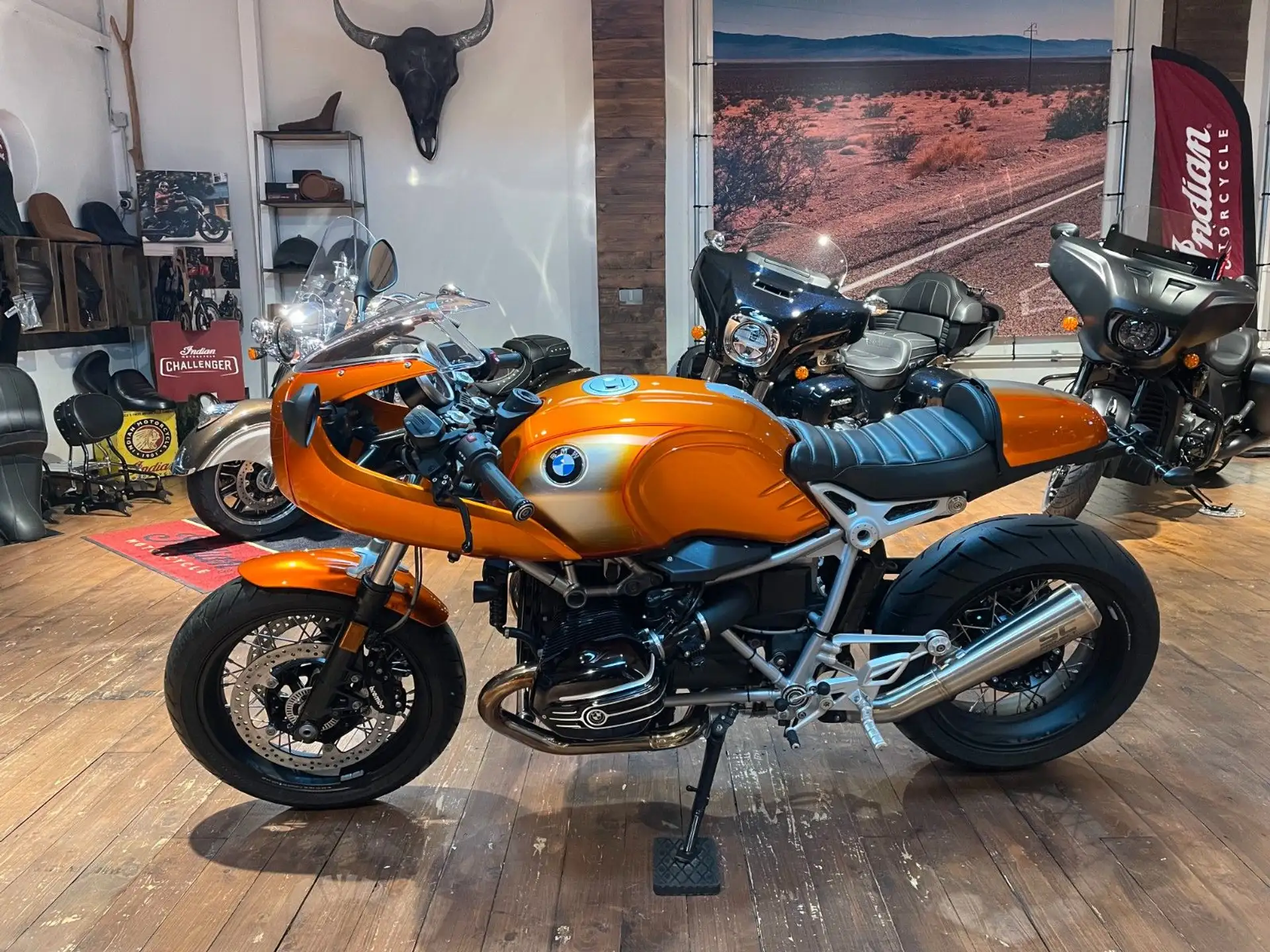 2020 BMW R nineT Racer "Roland Sands" 250€/4,99%