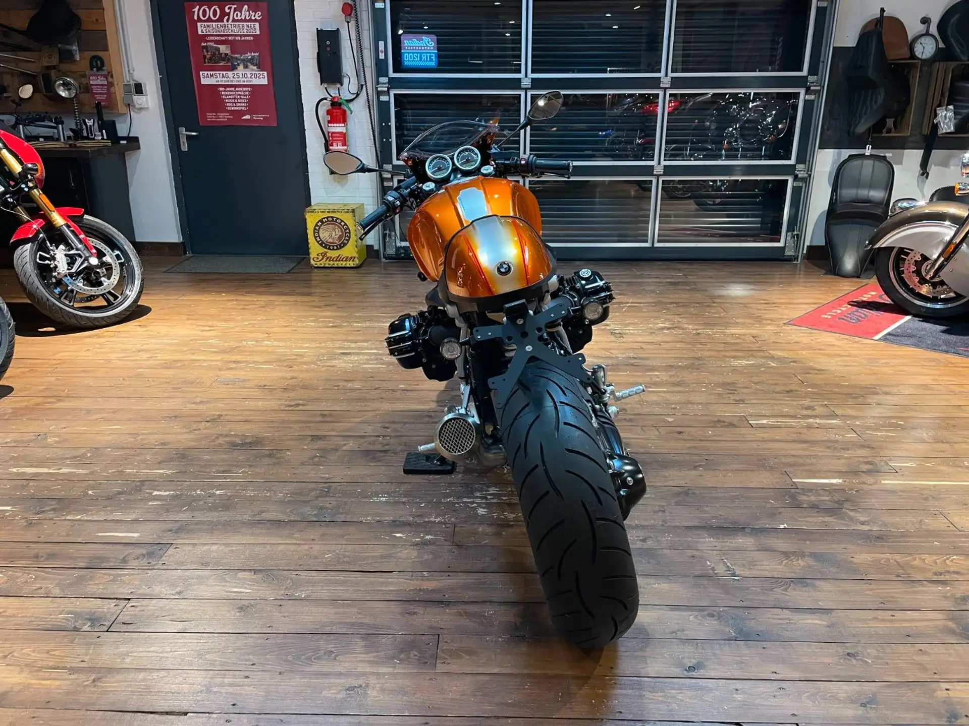 2020 BMW R nineT Racer "Roland Sands" 250€/4,99% photo 12