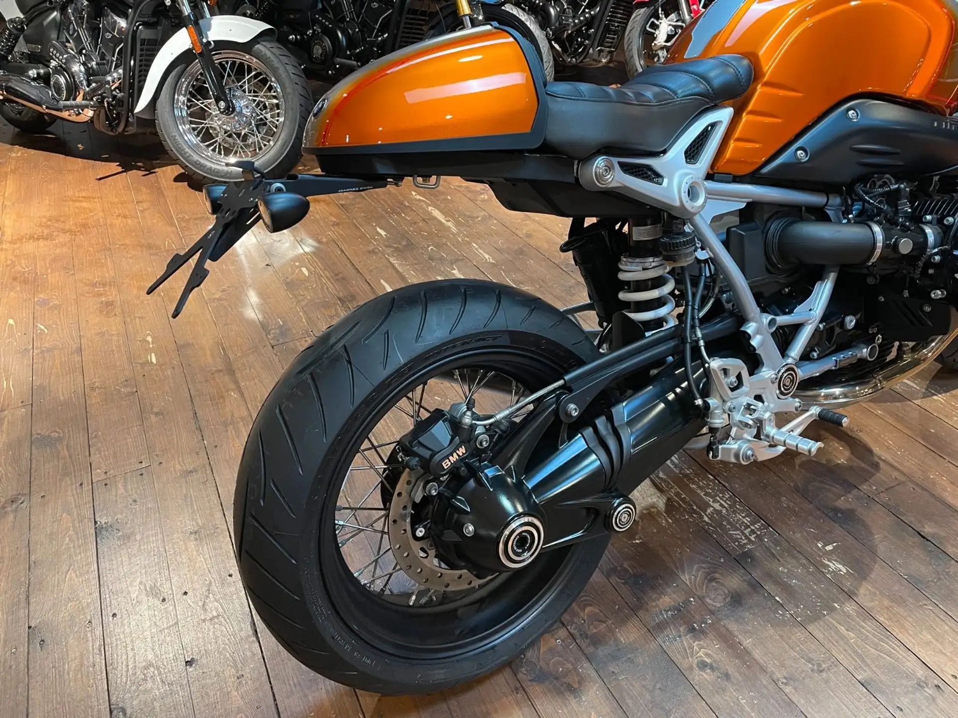 2020 BMW R nineT Racer "Roland Sands" 250€/4,99% photo 15