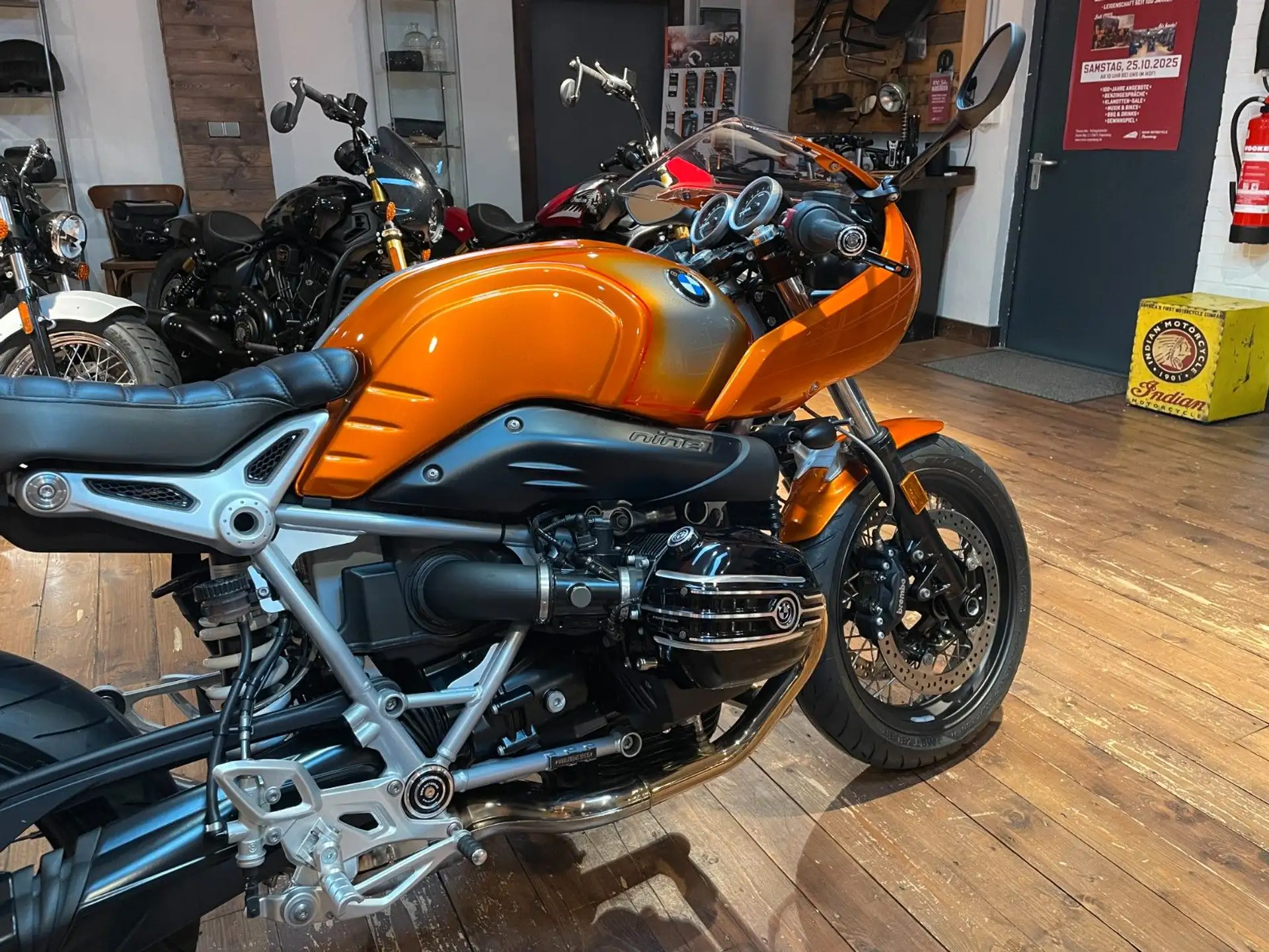 2020 BMW R nineT Racer "Roland Sands" 250€/4,99% photo 18